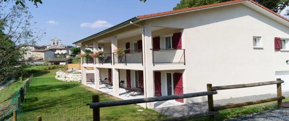 Le Mas De Servant Roulottes Et Chambres D'Hotes Auberives-en-Royans Kültér fotó